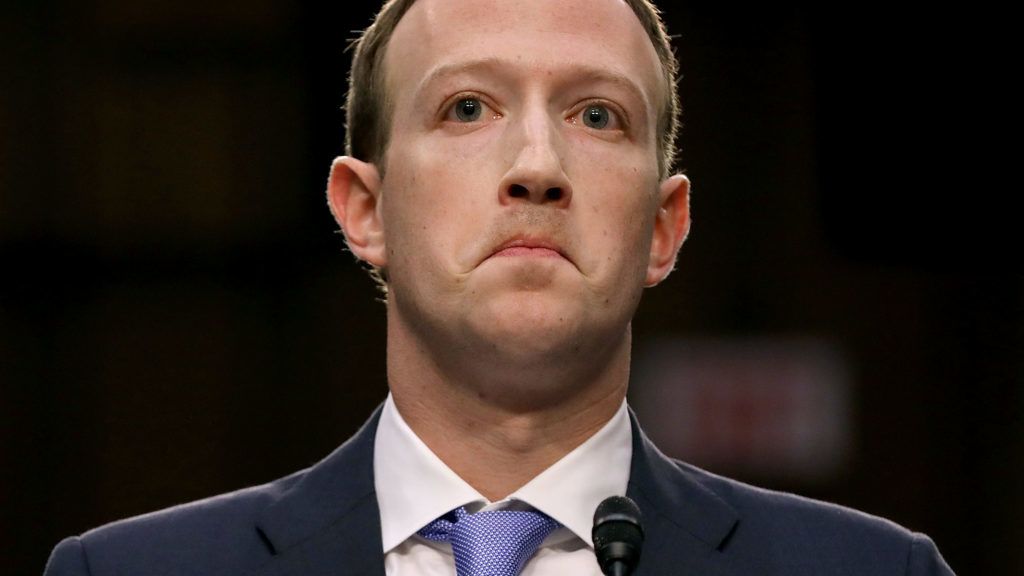 Mark Zuckerberg bocsánatot kért a "fennakadásért"